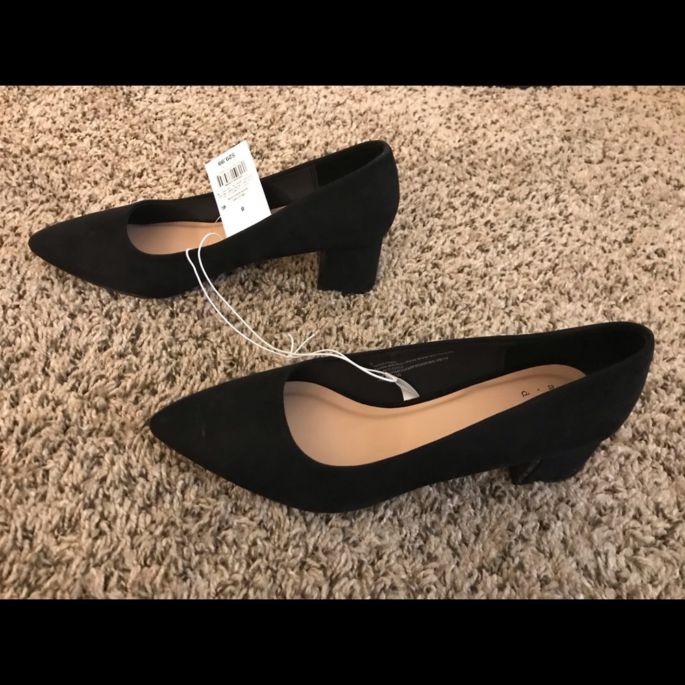 Target block heel pumps